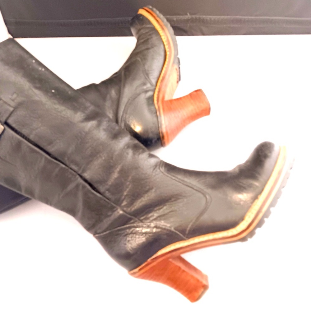 Frye Mildred Engineer 6.5 Black-Leather Buckled Pull-On High Heel Moto Boots